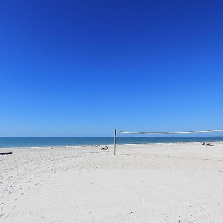 Holiday Villas III 510 Клиъруотър Бийч Екстериор снимка